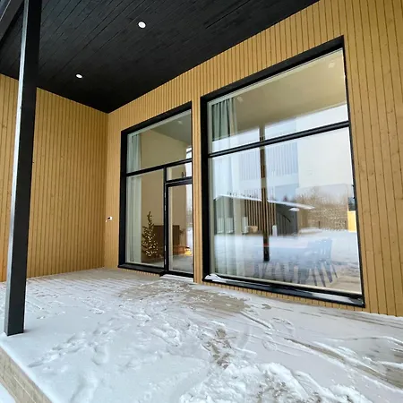 Nordic Wooden House 2 شقة *
